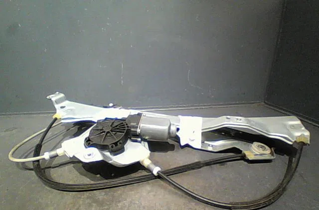 Mecanismemoteur leve-glace avg Renault CLIO III (BR0-1, CR0-1) 1.2 16v (br02, br0j, br11, cr02, cr0j, cr11) (2005-2014) 