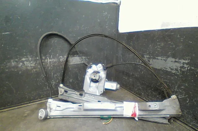 Mecanismemoteur leve-glace avg Renault CLIO III (BR0-1, CR0-1) 1.5 dci (br17, cr17) (2005-2012) 5 portes occasion