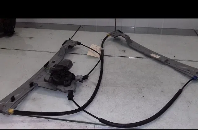 Mecanismemoteur leve-glace avg Renault CLIO III (BR0-1, CR0-1) 1.5 dci (c-br0g, c-br1g) (2005-2012) 5 portes occasion