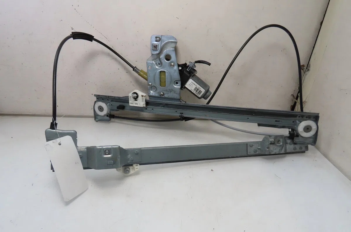 Mecanismemoteur leve-glace avg Renault KANGOO - GRAND KANGOO II (KW0-1_) 1.6 (kw00, kw0y, kw0e, kw0n, kw0p) (2008) occas