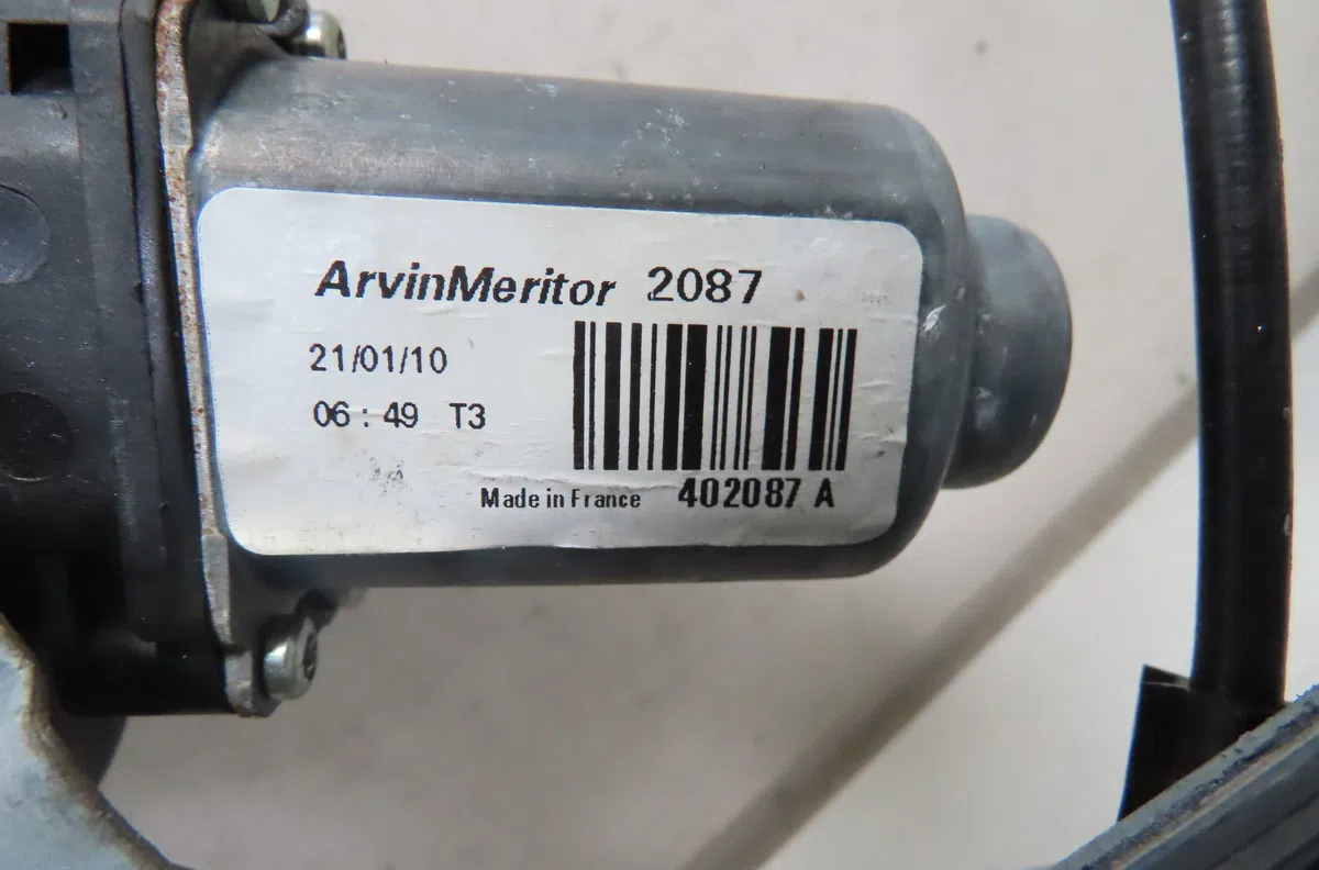 Mecanismemoteur leve-glace avg Renault KANGOO - GRAND KANGOO II (KW0-1_) 1.6 (kw00, kw0y, kw0e, kw0n, kw0p) (2008) occas
