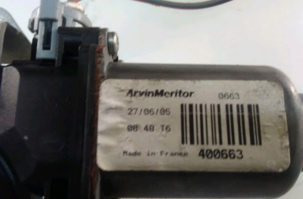 Mecanismemoteur leve-glace avg Renault KANGOO (KC0-1_) 1.5 dci (kc08, kc09) (2002) occasion