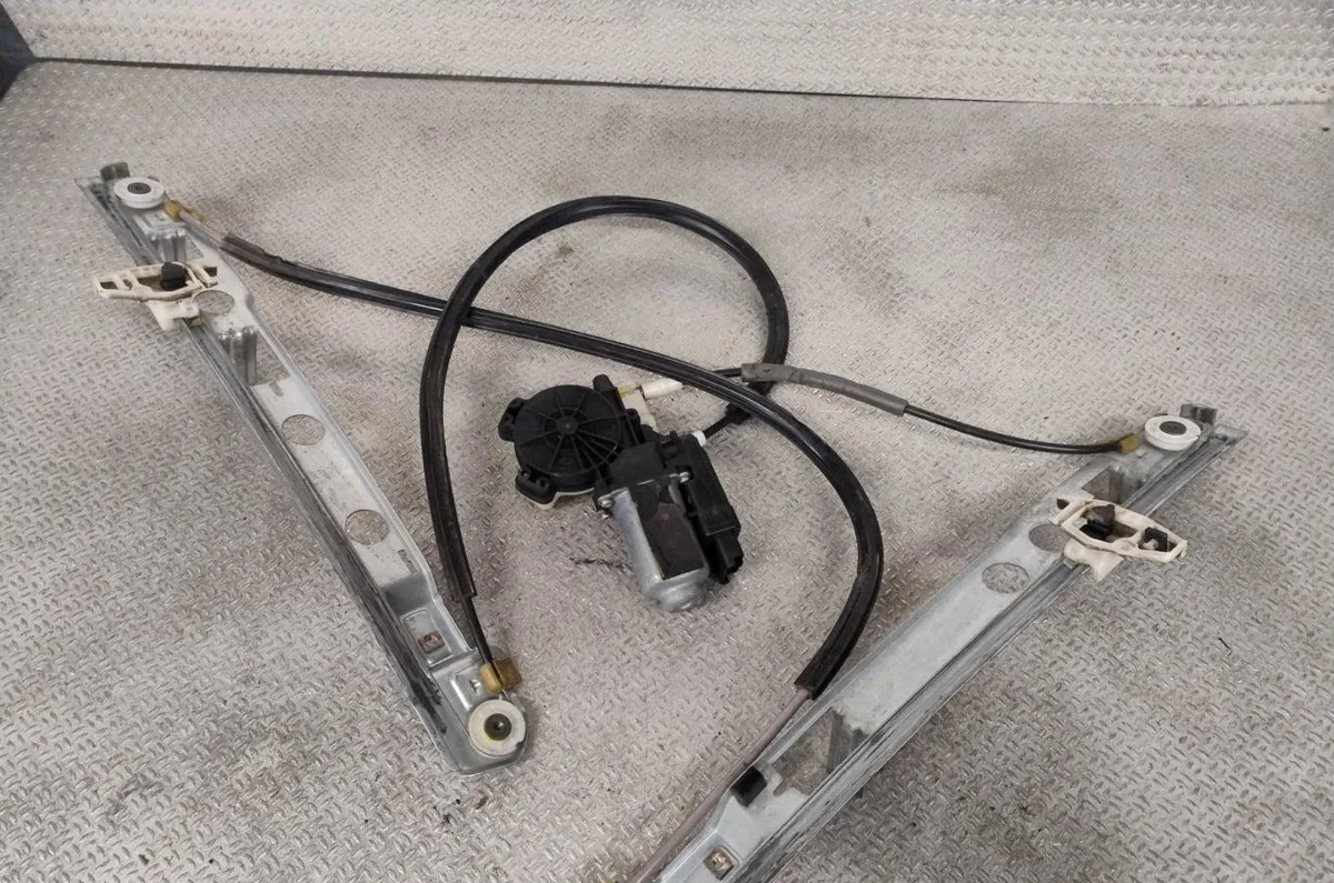 Mecanismemoteur leve-glace avg RENAULT MEGANE 2 MEGANE 2 PHASE 1 occasion