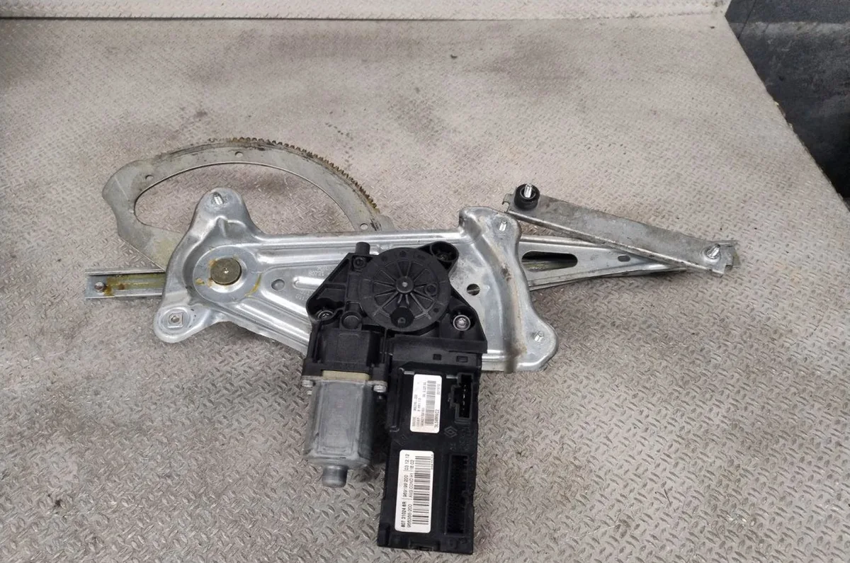 Mecanismemoteur leve-glace avg RENAULT MEGANE 3 MEGANE 3 PHASE 2 BREAK occasion