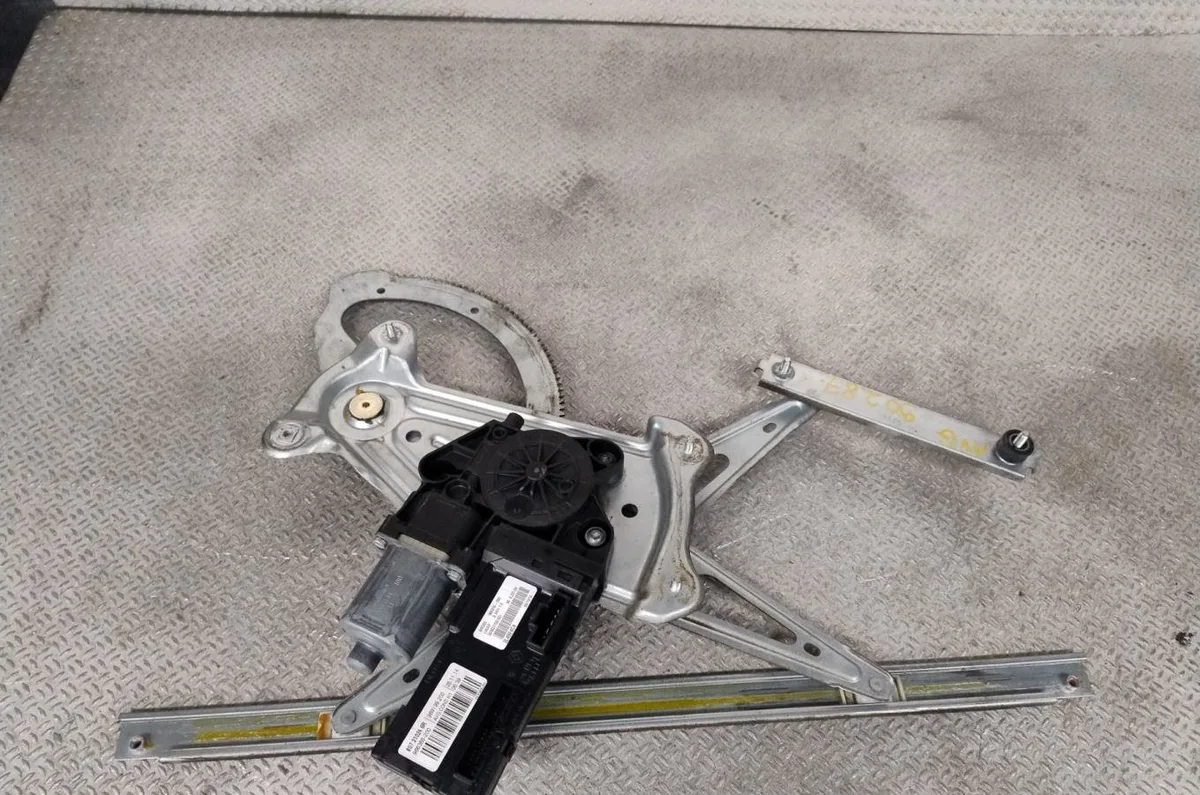 Mecanismemoteur leve-glace avg RENAULT MEGANE 3 MEGANE 3 PHASE 3 occasion