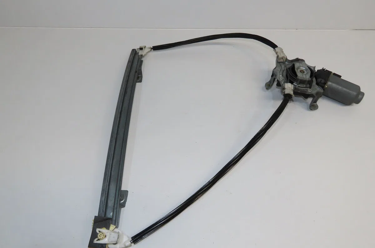 Mecanismemoteur leve-glace avg Renault MEGANE I Coupé (DA0-1_) 1.6 16v (da0b, da04, da11) (1999-2003) 2 portes occasion