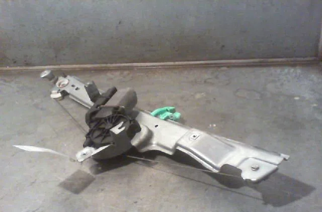 Mecanismemoteur leve-glace avg RENAULT MEGANE II Phase 1 09-2003--12-2005 occasion