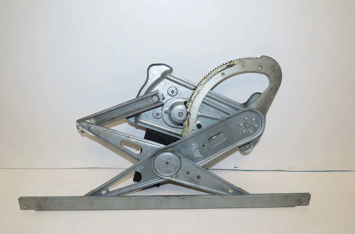 Mecanismemoteur leve-glace avg Renault MEGANE III 3-5 portes (BZ0-1_, B3_) 2.0 dci (bz0l) (2009-2015) occasion