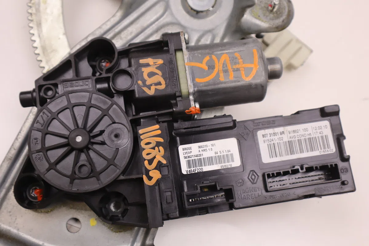 Mecanismemoteur leve-glace avg Renault MEGANE III Coupé (DZ0-1_) 2.0 tce (dz1n) (2009) occasion