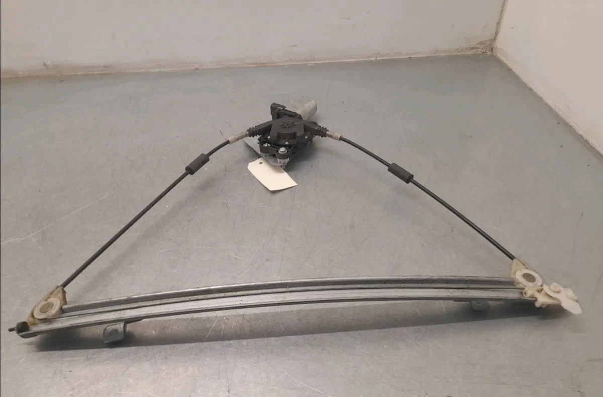 Mecanismemoteur leve-glace avg RENAULT MEGANE SCENIC I occasion