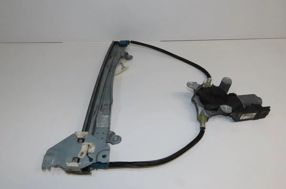 Mecanismemoteur leve-glace avg Renault TWINGO II (CN0_) 1.2 16v (cn0k, cn0v) (2007) 3 portes occasion