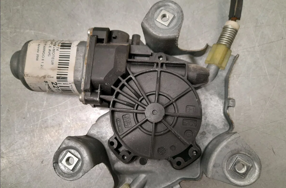 Mecanismemoteur leve-glace avg Renault TWINGO II (CN0_) 1.2 (cn0d) (2007-2014) 3 portes occasion