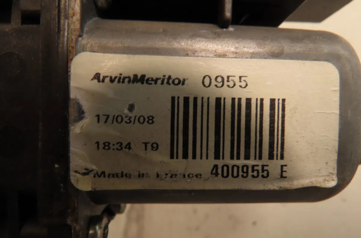 Mecanismemoteur leve-glace avg Renault TWINGO II (CN0_) 1.5 dci (cn0e) (2007-2014) 3 portes occasion