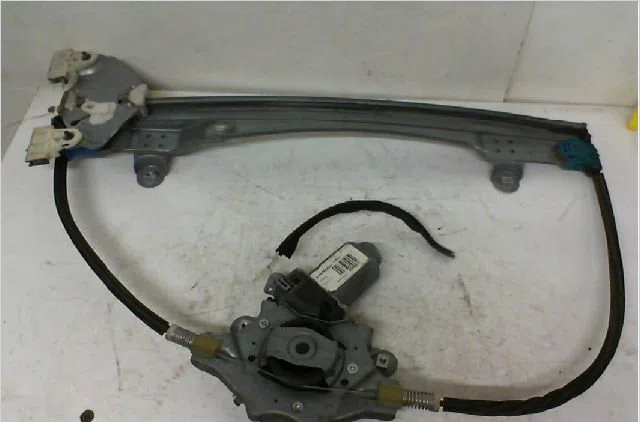 Mecanismemoteur leve-glace avg RENAULT TWINGO II Phase 1 06-2007--11-2011 1.5 DCI 65ch occasion