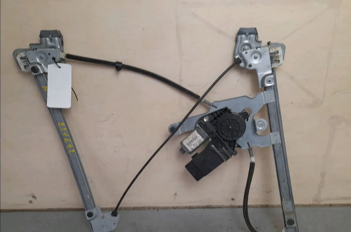 Mecanismemoteur leve-glace avg Skoda OCTAVIA I Combi (1U5) 1.9 tdi (1998-2010) occasion