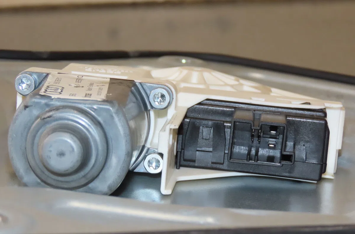 Mecanismemoteur leve-glace avg Skoda YETI (5L) 2.0 tdi (2011-2017) occasion