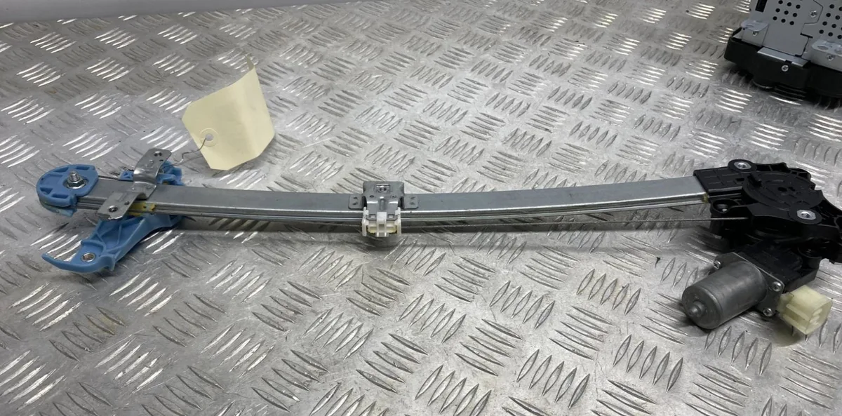 Mecanismemoteur leve-glace avg SUZUKI SWIFT 5 occasion