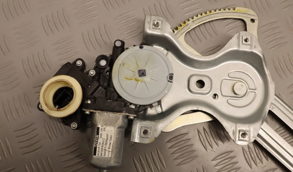 Mecanismemoteur leve-glace avg Toyota AVENSIS Break (_T27_) 2.0 d-4d (adt270_) (2011-2018) occasion