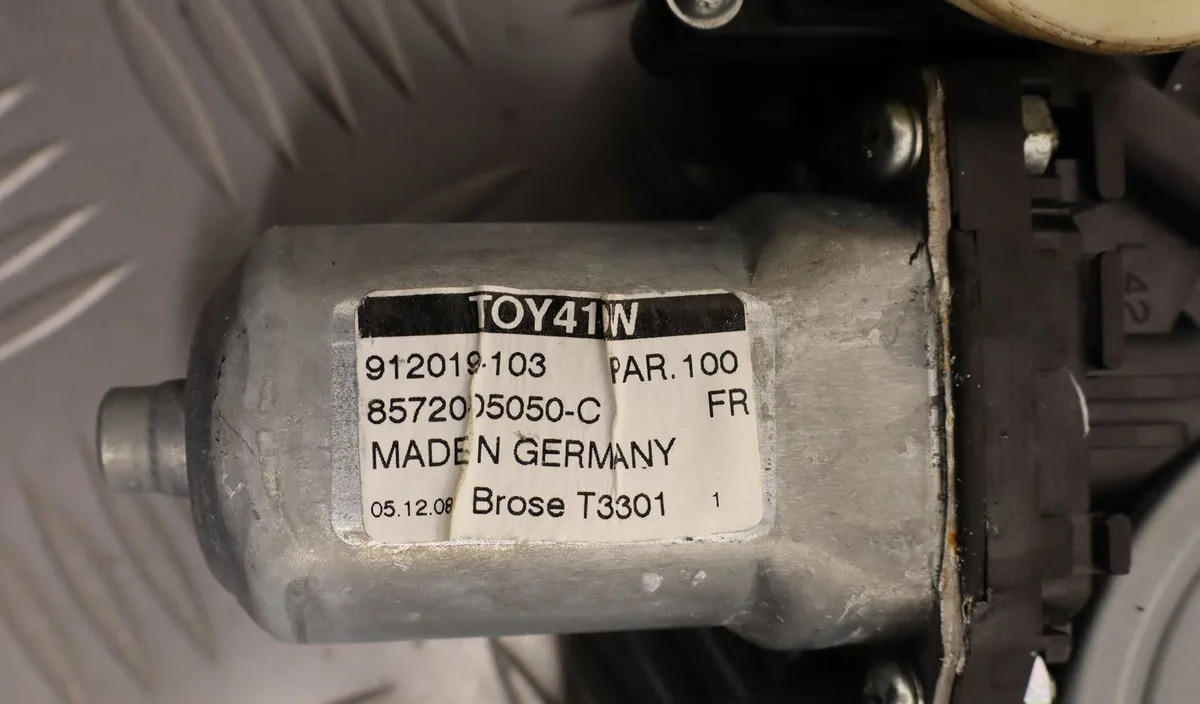 Mecanismemoteur leve-glace avg Toyota AVENSIS Break (_T27_) 2.0 d-4d (adt270_) (2011-2018) occasion
