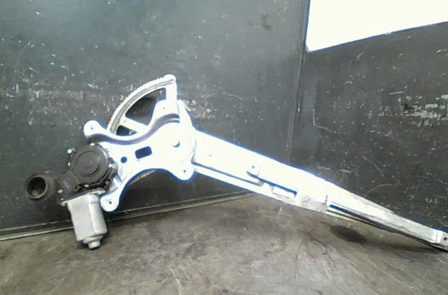 Mecanismemoteur leve-glace avg Toyota COROLLA Verso (_E12_) 2.0 d-4d (cde120_) (2002-2004) occasion