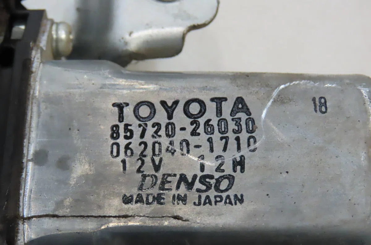 Mecanismemoteur leve-glace avg Toyota HIACE IV Camionnette (__H1_, __H2_) 2.5 d-4d (klh12, klh22) (2001-2006) occasion