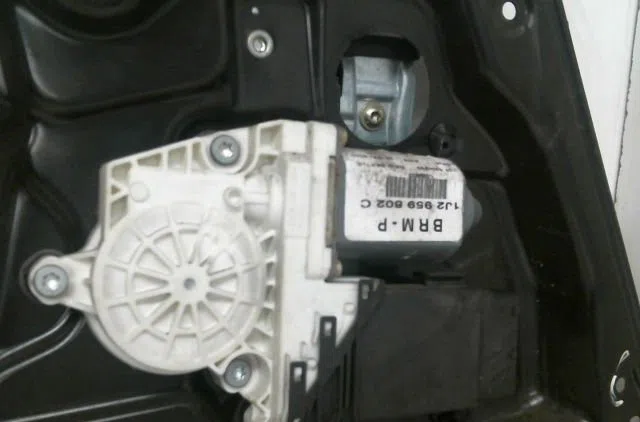 Mecanismemoteur leve-glace avg Volkswagen NEW BEETLE (9C1, 1C1) 1.8 t (1999-2010) occasion