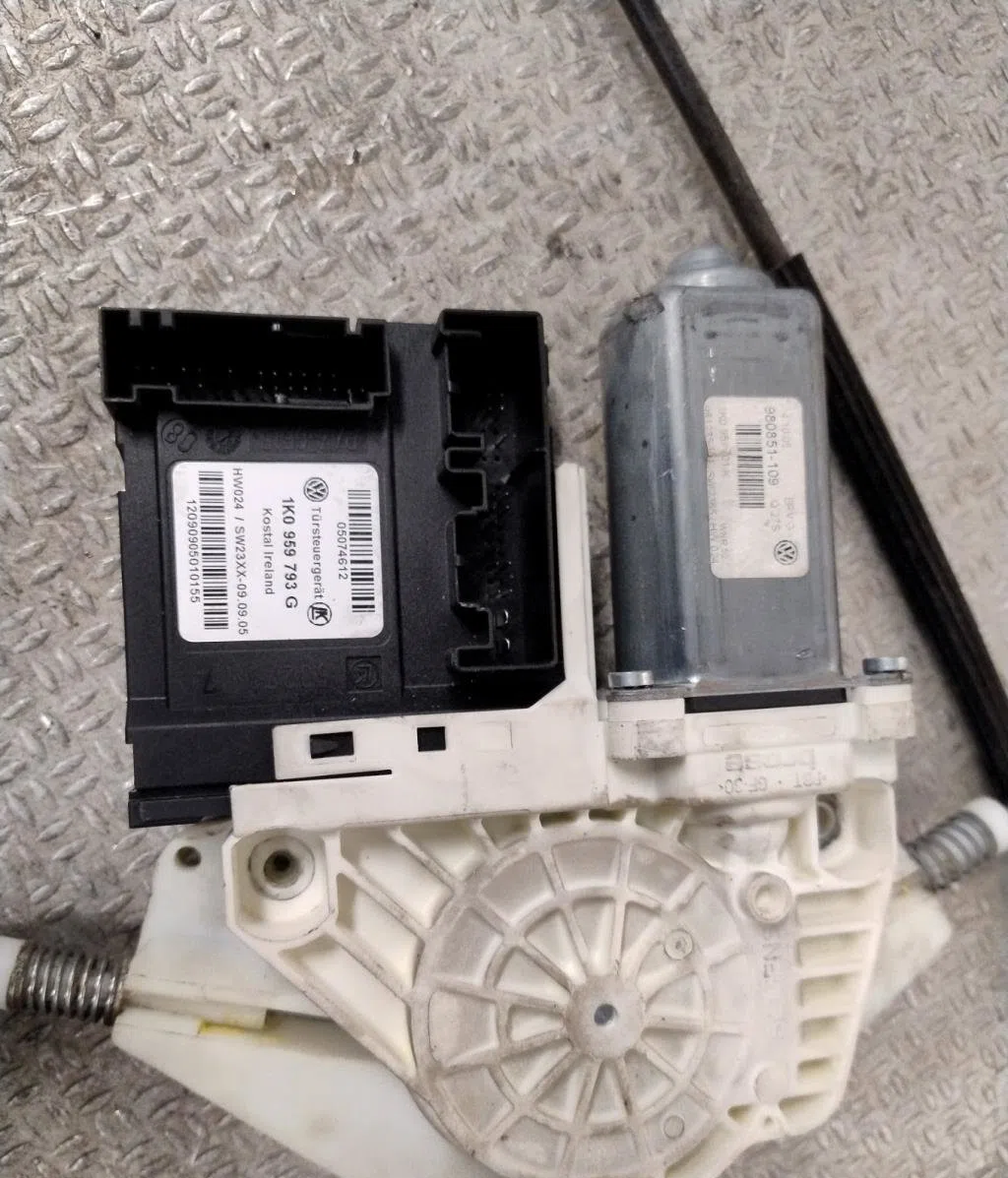 Mecanismemoteur leve-glace avg Volkswagen PASSAT B6 (3C2) 2.0 tdi 16v (2005-2010) occasion