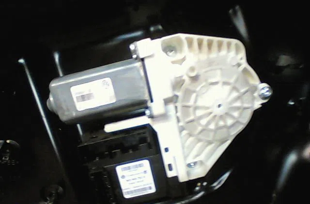 Mecanismemoteur leve-glace avg Volkswagen PASSAT B6 (3C2) 2.0 tdi (2005-2009) occasion