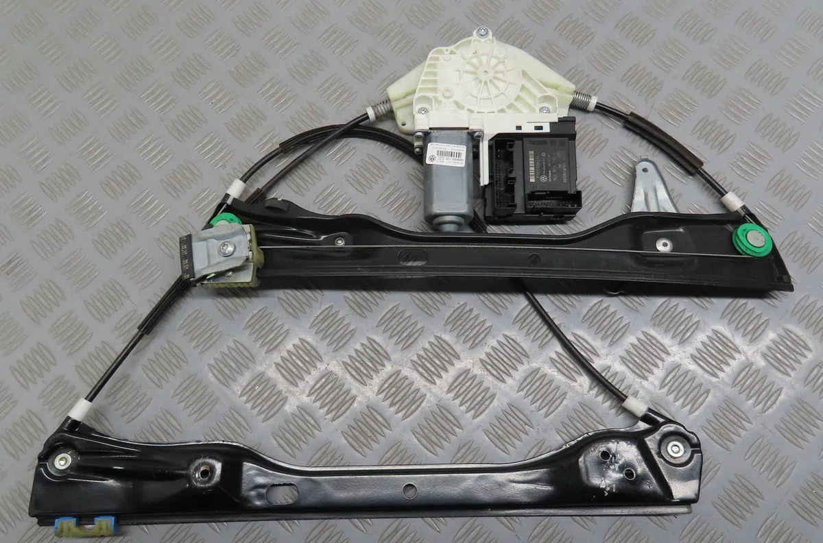 Mecanismemoteur leve-glace avg Volkswagen PASSAT B6 Variant (3C5) 1.8 tsi (2007-2011) occasion