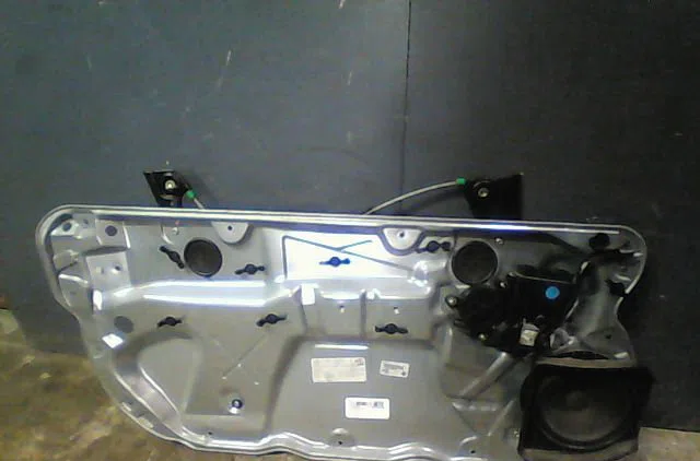 Mecanismemoteur leve-glace avg Volkswagen POLO (9N_, 9A_) 1.2 12v (2001-2007) 5 portes occasion
