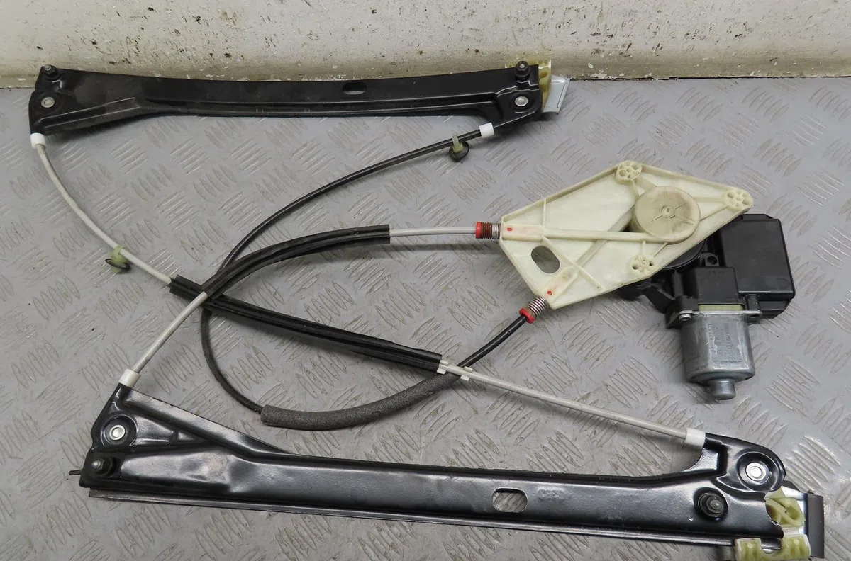 Mecanismemoteur leve-glace avg Volkswagen POLO V (6R1, 6C1) 1.6 tdi (2009) occasion