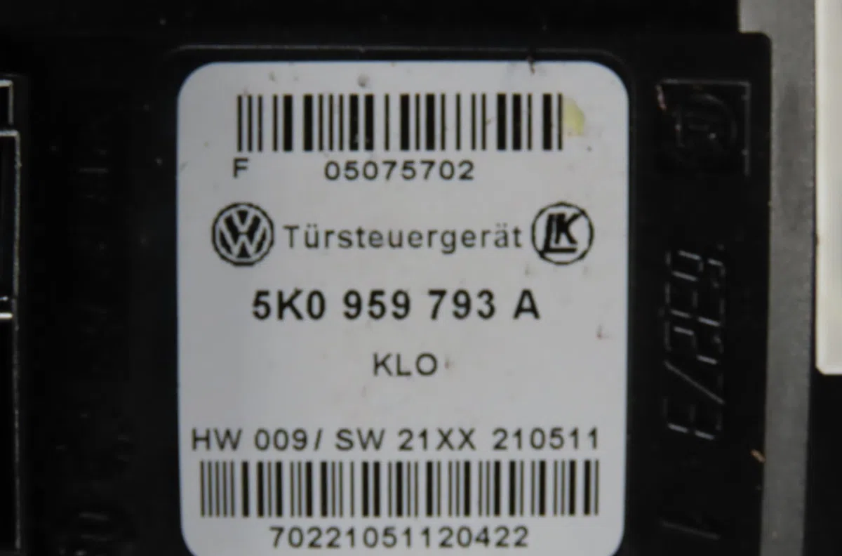 Mecanismemoteur leve-glace avg Volkswagen SCIROCCO III (137, 138) 2.0 tdi (2010-2017) occasion