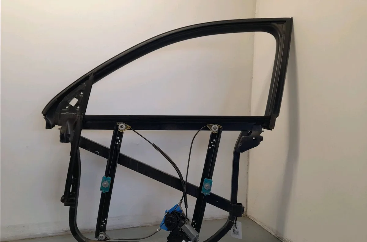Mecanismemoteur leve-glace avg Volkswagen TOUAREG (7LA, 7L6, 7L7) 2.5 r5 tdi (2003-2010) occasion