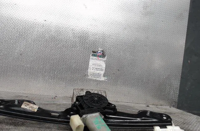 Mecanismemoteur leve-glace porte coulissante d Bmw 1 (F20) 116 i (2015-2019) occasion
