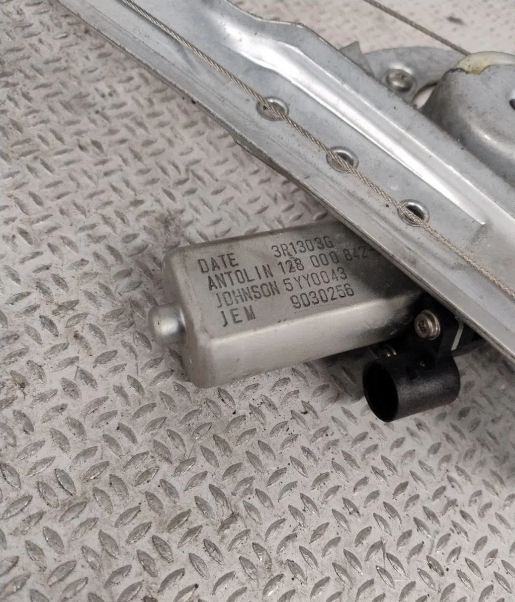 Mecanismemoteur leve-glace porte coulissante d Dacia DUSTER (HS_) 1.5 dci (hsmc) (2010-2018) occasion
