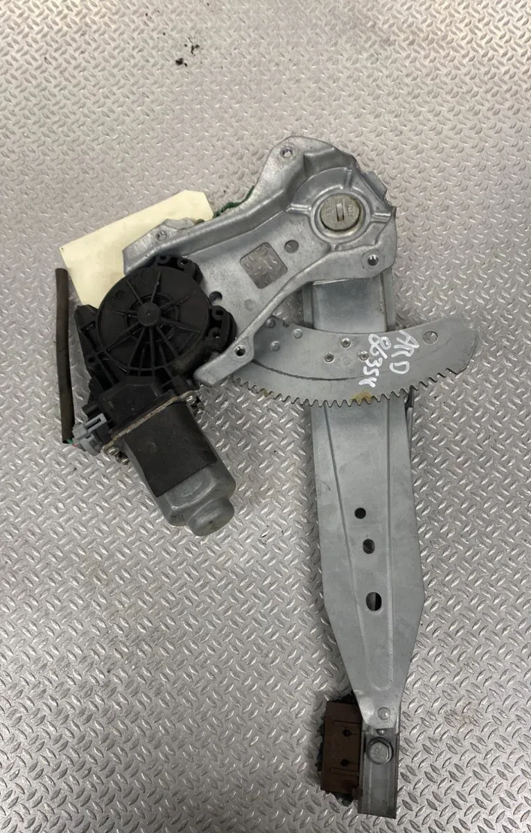 Mecanismemoteur leve-glace porte coulissante d Nissan NOTE (E11, NE11) 1.5 dci (2010-2012) occasion