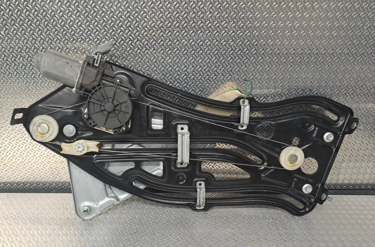 Mecanismemoteur leve-glace porte coulissante d PEUGEOT 207  207 PHASE 1 CABRIOLET occasion
