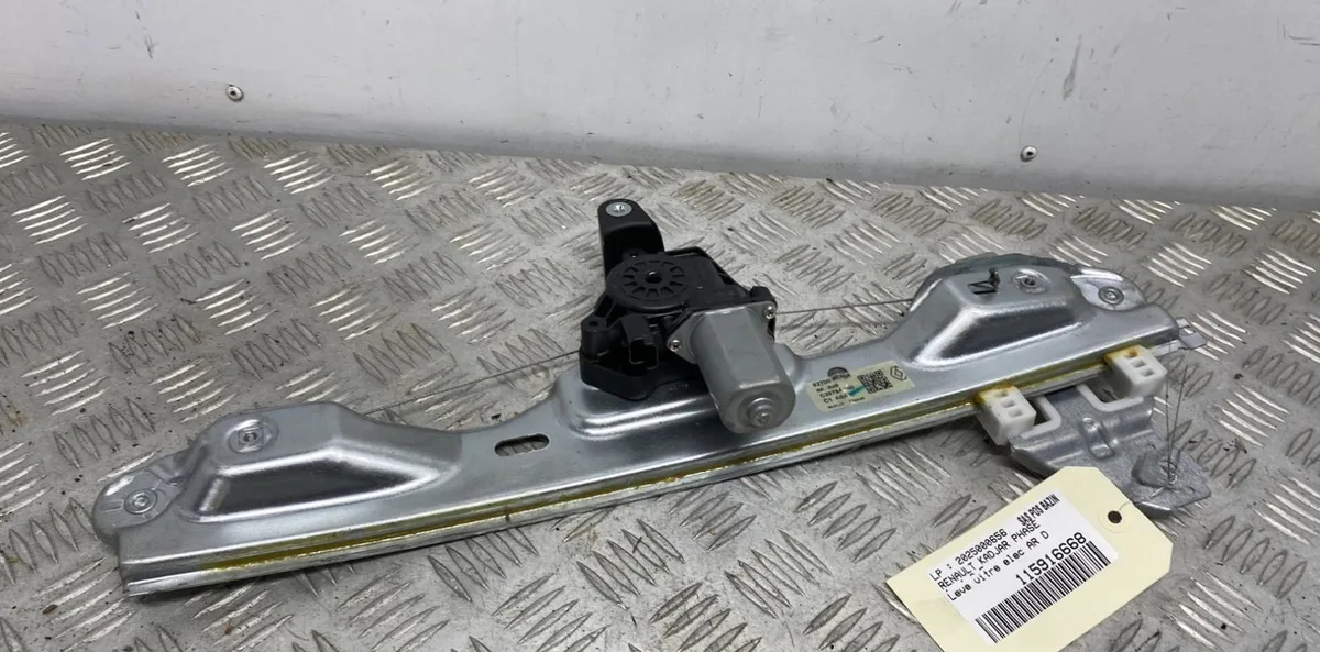 Mecanismemoteur leve-glace porte coulissante d RENAULT KADJAR PHASE 1 occasion
