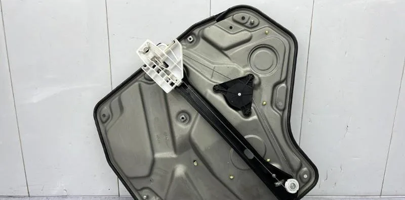 Mecanismemoteur leve-glace porte coulissante d SKODA OCTAVIA 2 PHASE 1 occasion