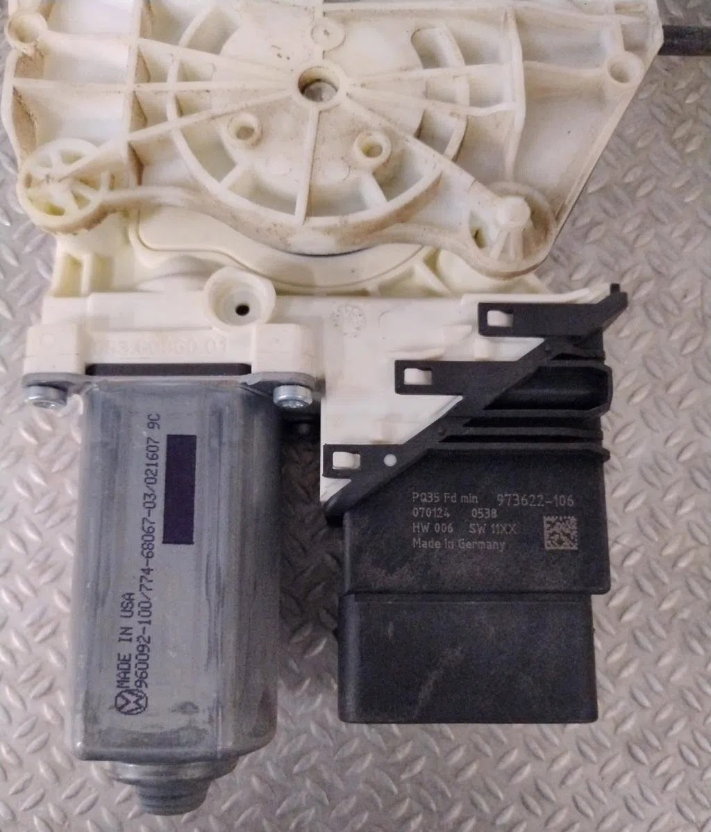 Mecanismemoteur leve-glace porte coulissante d VOLKSWAGEN JETTA 3  JETTA 3 occasion