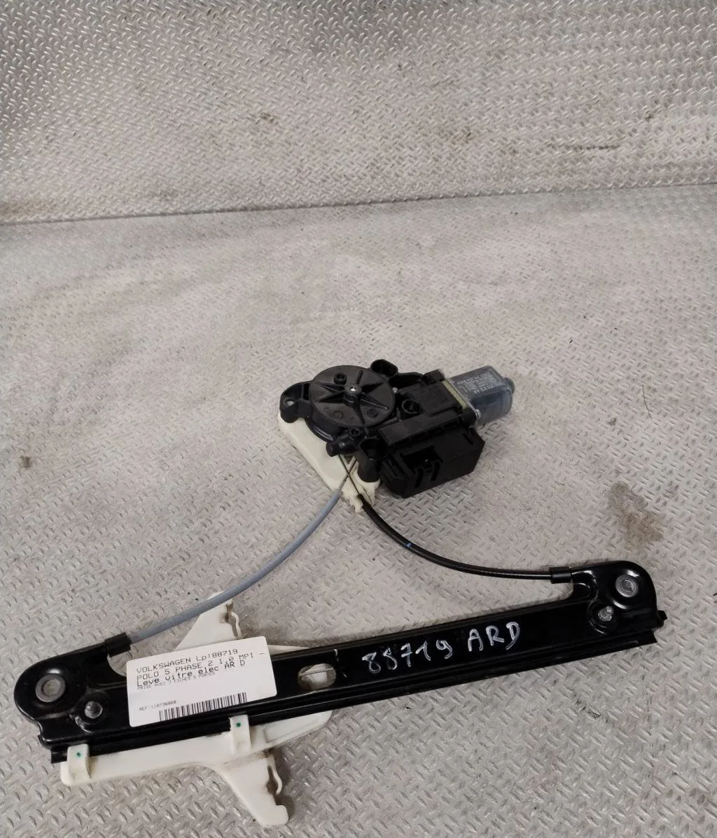 Mecanismemoteur leve-glace porte coulissante d Volkswagen POLO V (6R1, 6C1) 1.0 (2014) occasion