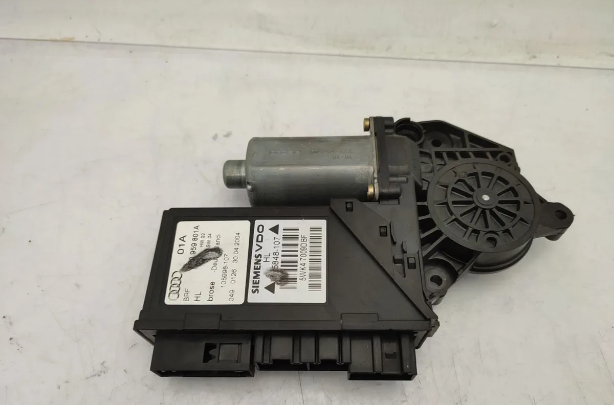 Mecanismemoteur leve-glace porte coulissante g AUDI A4 2 AVANT PHASE 1 BREAK occasion