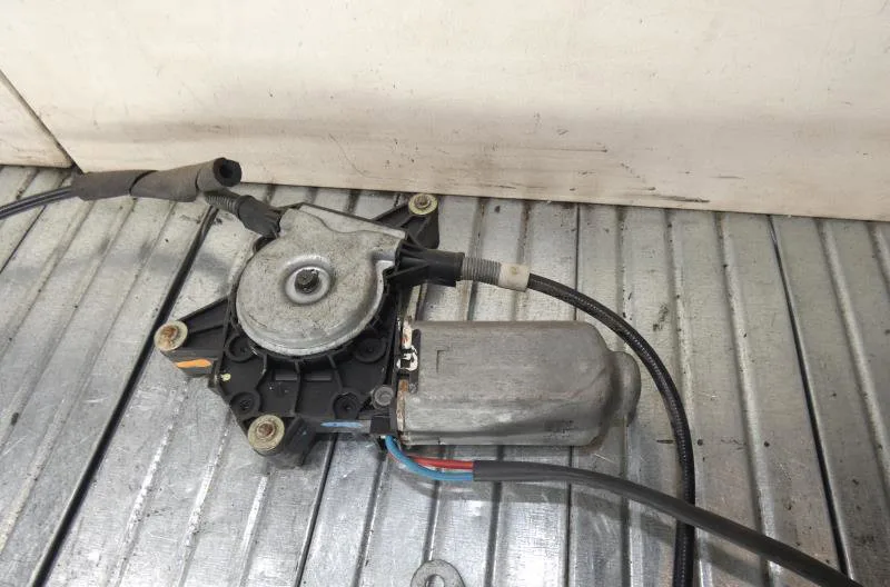 Mecanismemoteur leve-glace porte coulissante g NISSAN PRIMERA 1 PHASE 1 occasion
