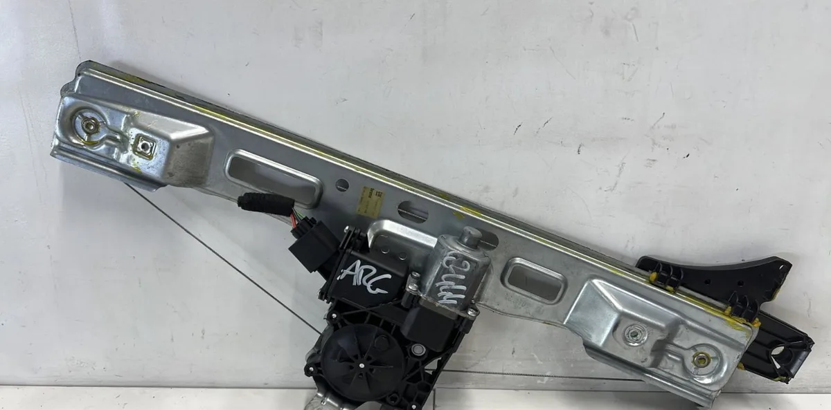 Mecanismemoteur leve-glace porte coulissante g OPEL ZAFIRA TOURER C PHASE 1 occasion