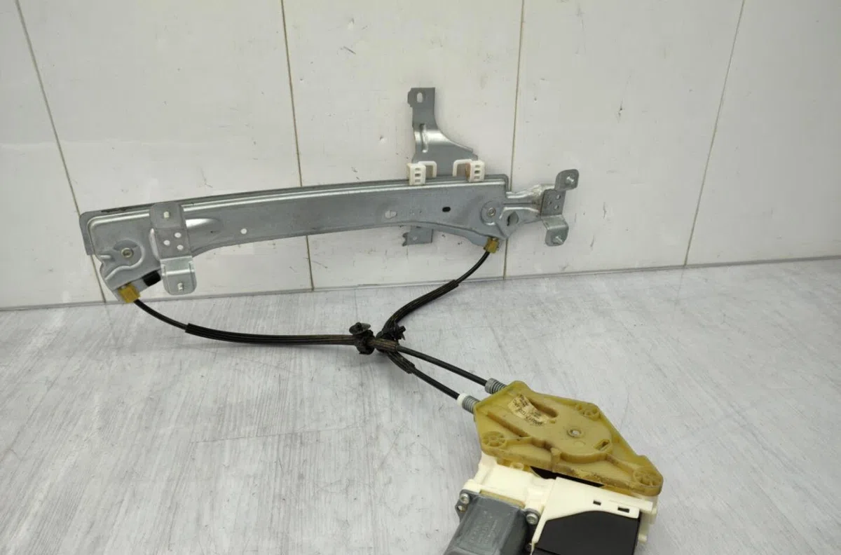 Mecanismemoteur leve-glace porte coulissante g RENAULT MEGANE 3 PHASE 2 occasion