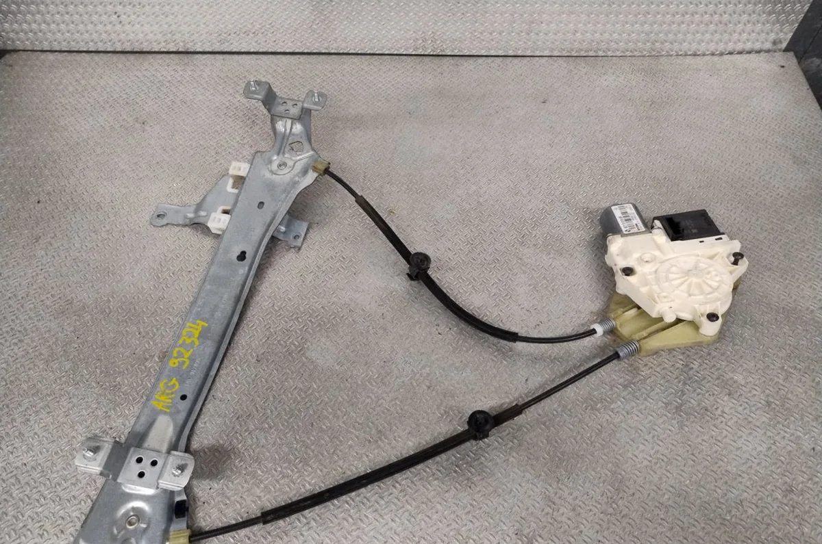 Mecanismemoteur leve-glace porte coulissante g Renault MEGANE III 3-5 portes (BZ0-1_, B3_) 1.5 dci (bz09, bz0d, bz1w, bz