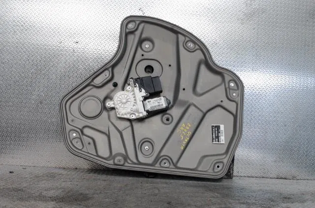 Mecanismemoteur leve-glace porte coulissante g SKODA OCTAVIA 2  OCTAVIA 2 PHASE 2 BREAK occasion