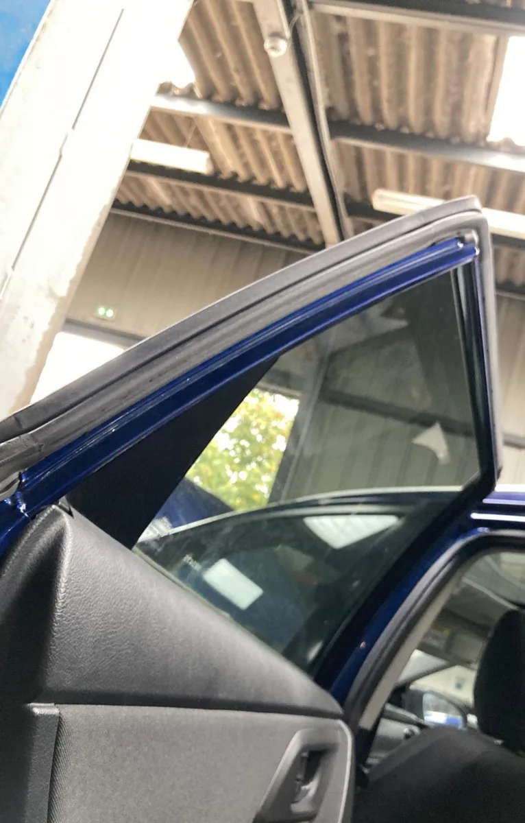 Mecanismemoteur leve-glace porte coulissante g TOYOTA AURIS 2 PHASE 2 BREAK occasion