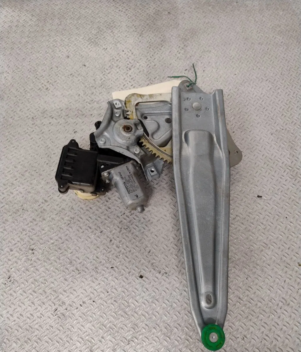 Mecanismemoteur leve-glace porte coulissante g Toyota AURIS (_E15_) 2.0 d-4d (ade150_) (2006-2012) occasion