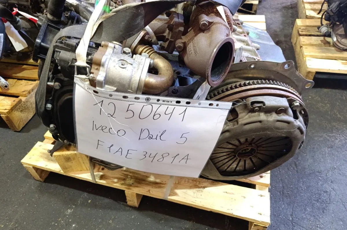 Moteur complet Iveco DAILY V Camionnette 29s11, 29l11, 35c11, 35s11, 40c11 (2011-2014) occasion